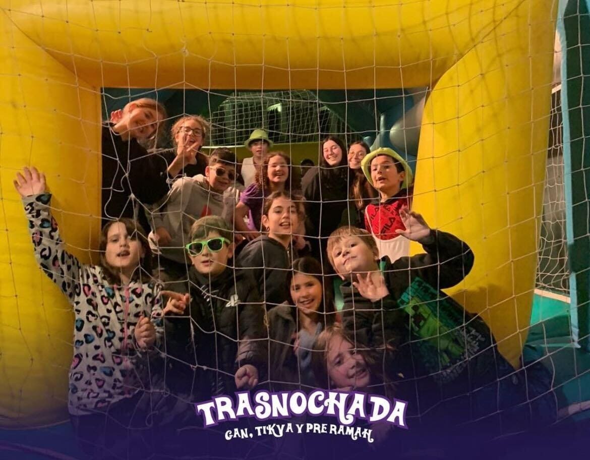 TRASNOCHADA 🥳